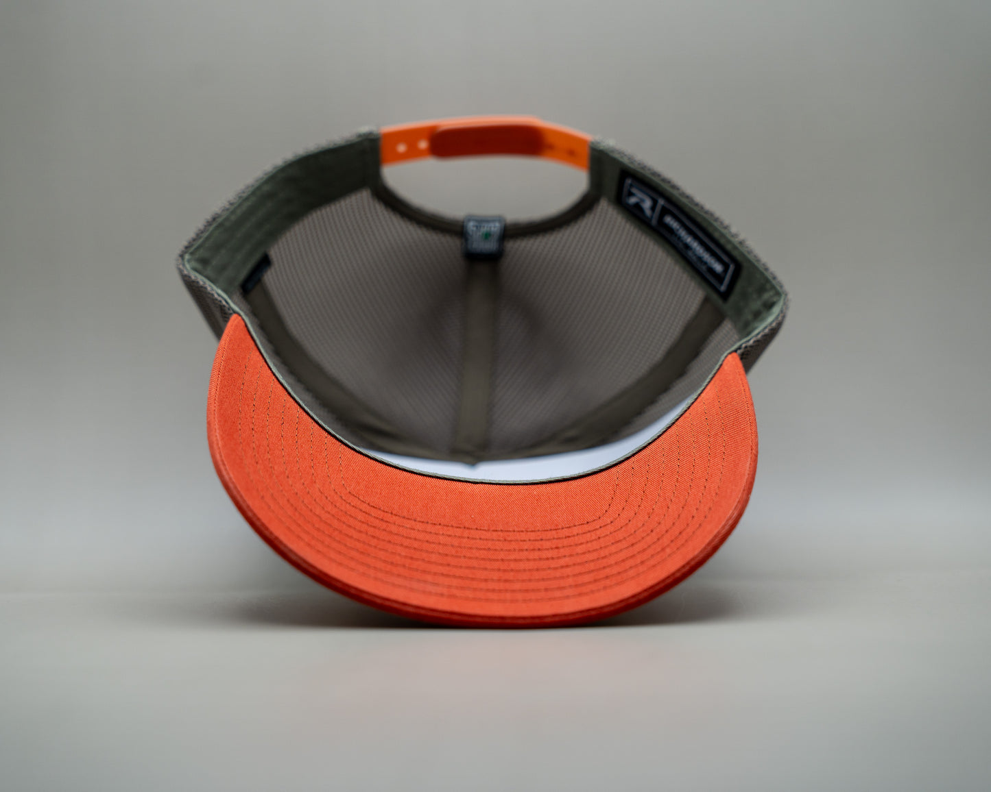 Metal-Plate: Iron Range